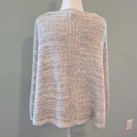 White House Black Market Cream With Metallic Thread Textured Knit Poncho Med - Picture 5 of 9